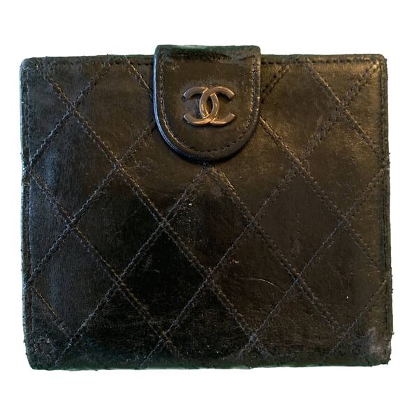 Chanel Vintage Black Leather Folding Wallet - Picture 2 of 8